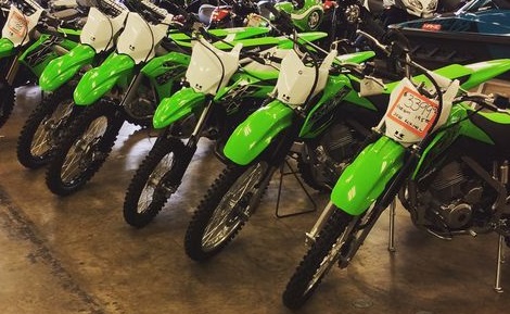 Prestasi Luar Biasa Kawasaki KX Series dalam Dunia Balap Motokros, Begini Variannya!