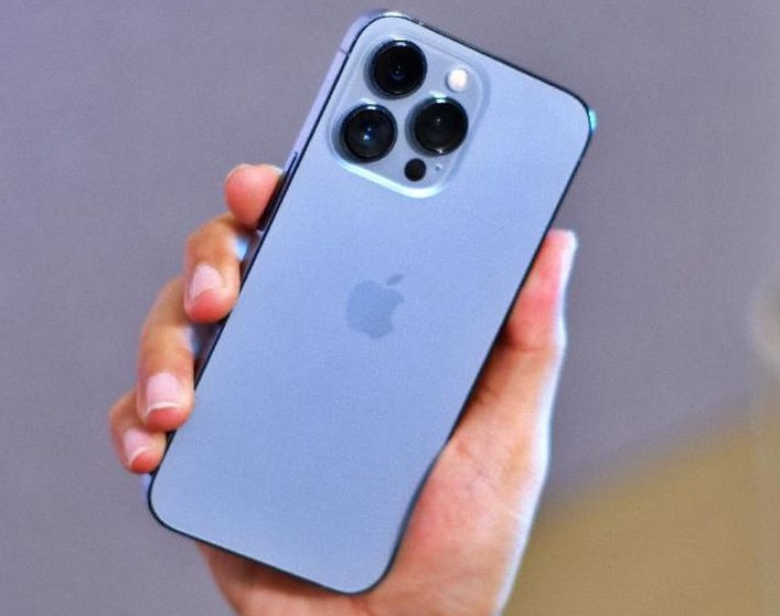 Dijual Murah! Ini Alasan iPhone 13 Jadi Pilihan Terbaik Tahun 2023, Cek Disini!