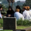 Dermaga Damai, Keutamaan Ziarah ke Makam sebagai Ladang Kebaikan di Hari Jumat