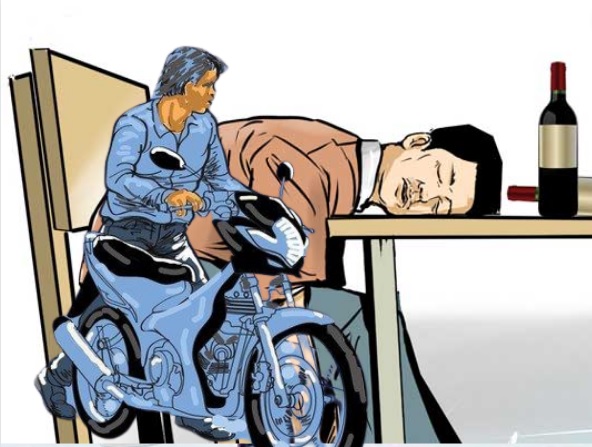 mencuri motor ketika korban mabuk