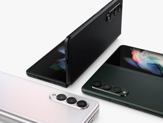 Samsung Galaxy Z Fold3 5G, Ponsel Lipat Canggih dengan Fitur Khusus