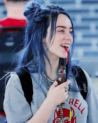 Viral! Billie Eilish Mengakui Ketertarikannya pada Wanita