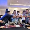 Sekretaris Daerah Provinsi Jawa Barat memberikan arahan pada kegiatan Media Gathering dengan Media Komunitas