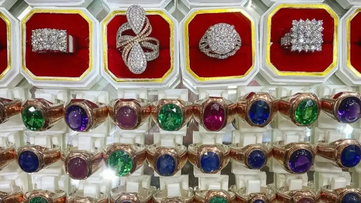 7 Jenis Batu Mulia Paling Populer dan Harga Fantastisnya