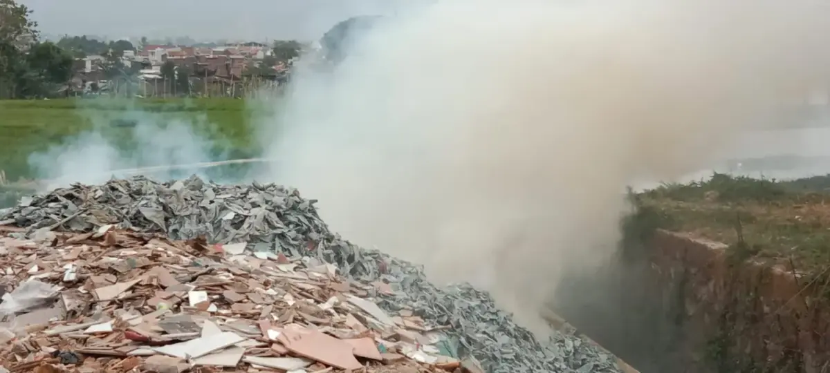 Asap dan Bau Menyengat dari Limbah Kulit Resahkan Warga Copong, APKI Sebut Diduga Berasal dari Luar Garut istimewa